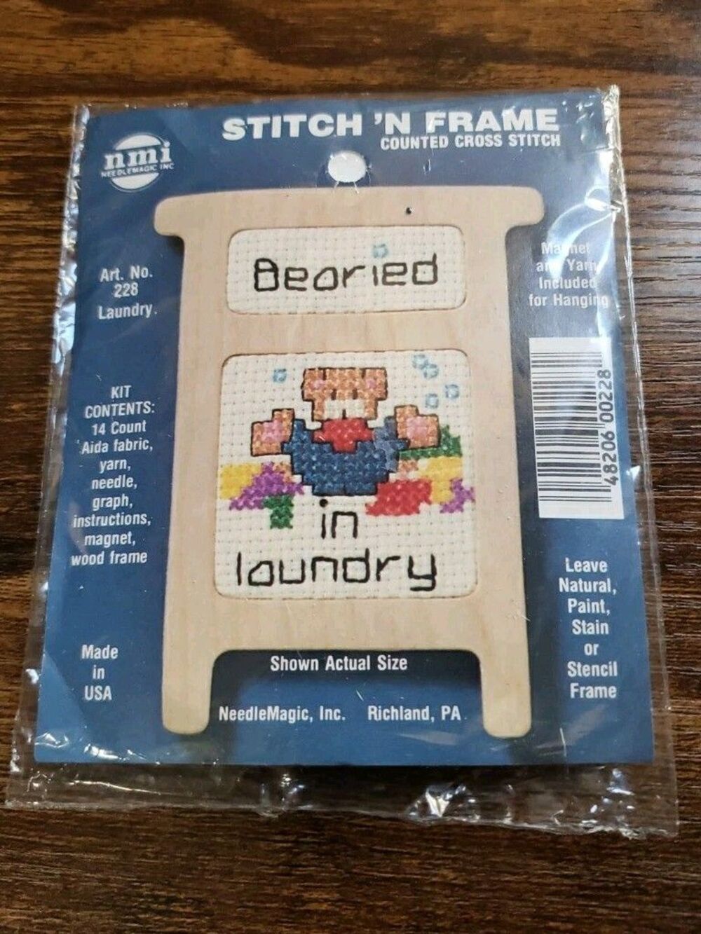 Stitch N Frame Sewing Mini Counted Cross Stitch Kit Bearied In Laundry  NOS